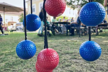 Byli jsme inspirováni hrou bolo ball