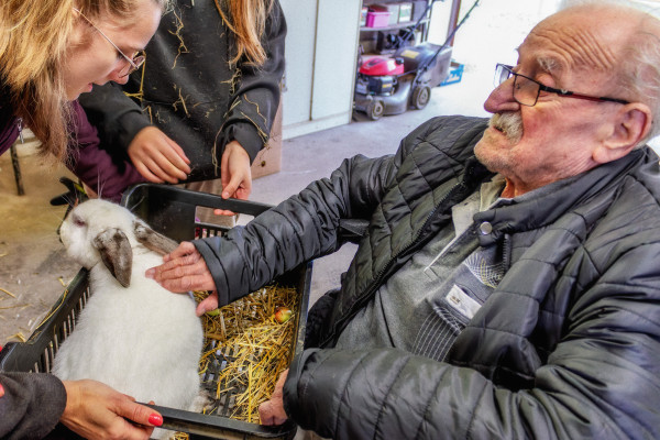 Na farmě se dostaneme do blízkého kontaktu se zvířaty