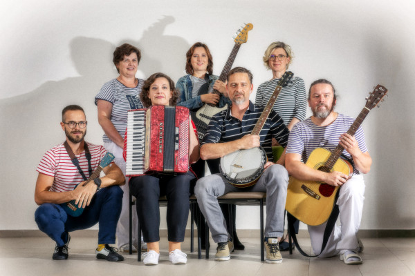 Kapela DDDV Band je složena ze zaměstnanců různých úseků