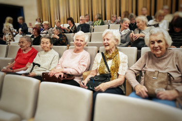 Návštěva veřejné generálky JČ filharmonie - pracoviště Dobrá ,...