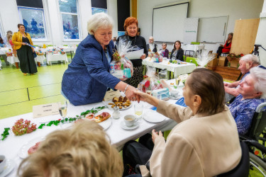 Ozvěny Dobrovodského zrcadlení